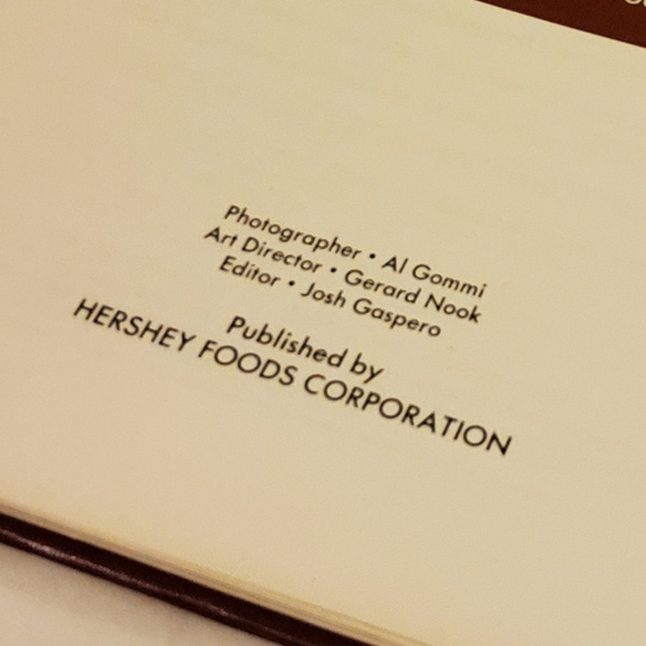 Vintage Hersheys 1934 Spiral Cookbook Revised & Expanded 1971 - Picture 17 of 17